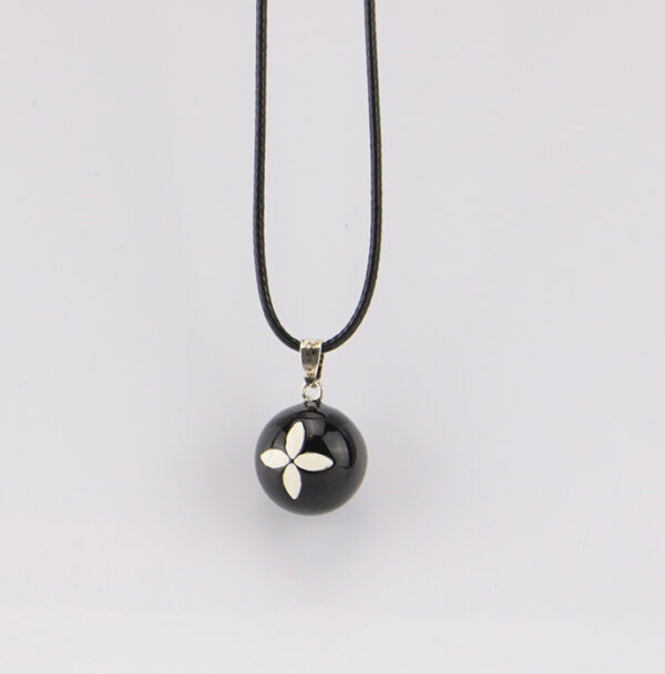 Bola fleur noire